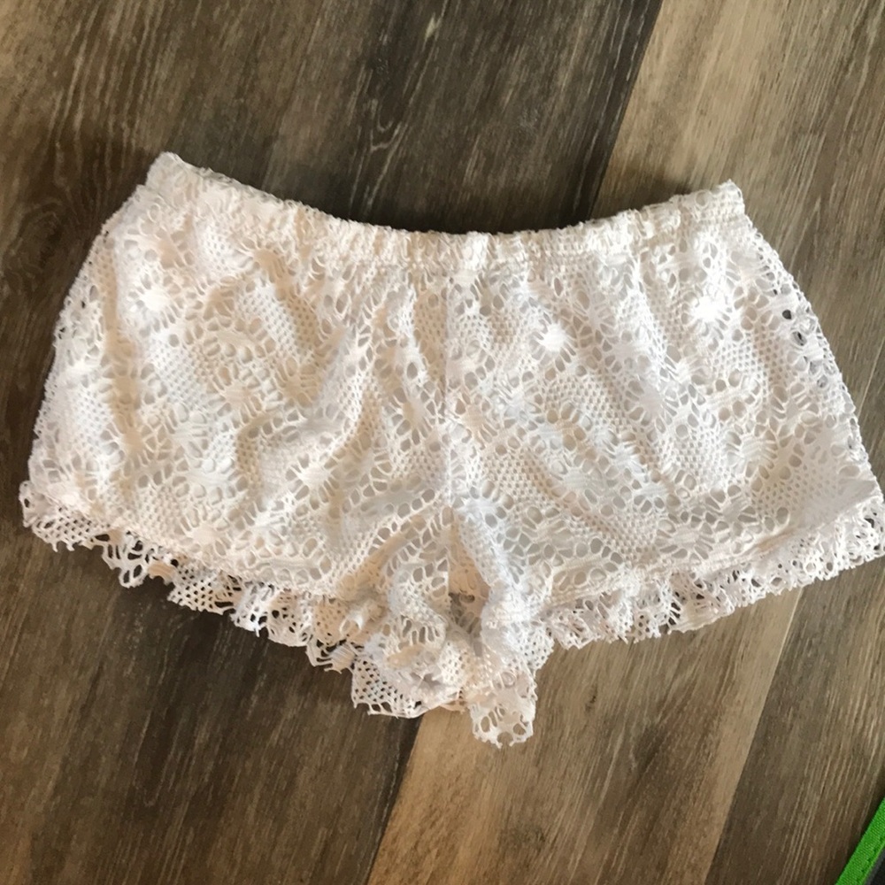 Almost famous size medium white lace shorts
